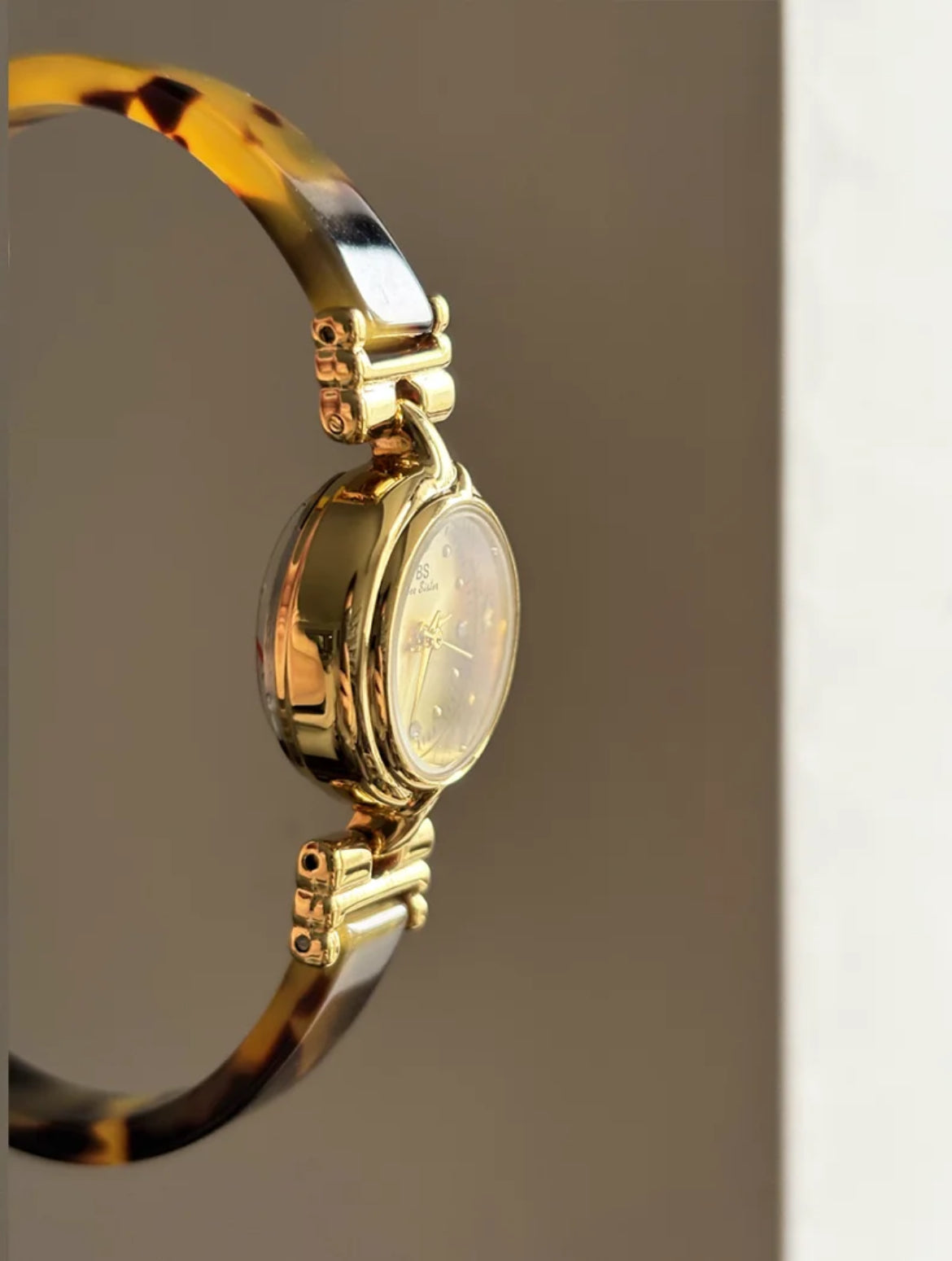 Irregular Resin Chic Round Brown Bracelet Watch
