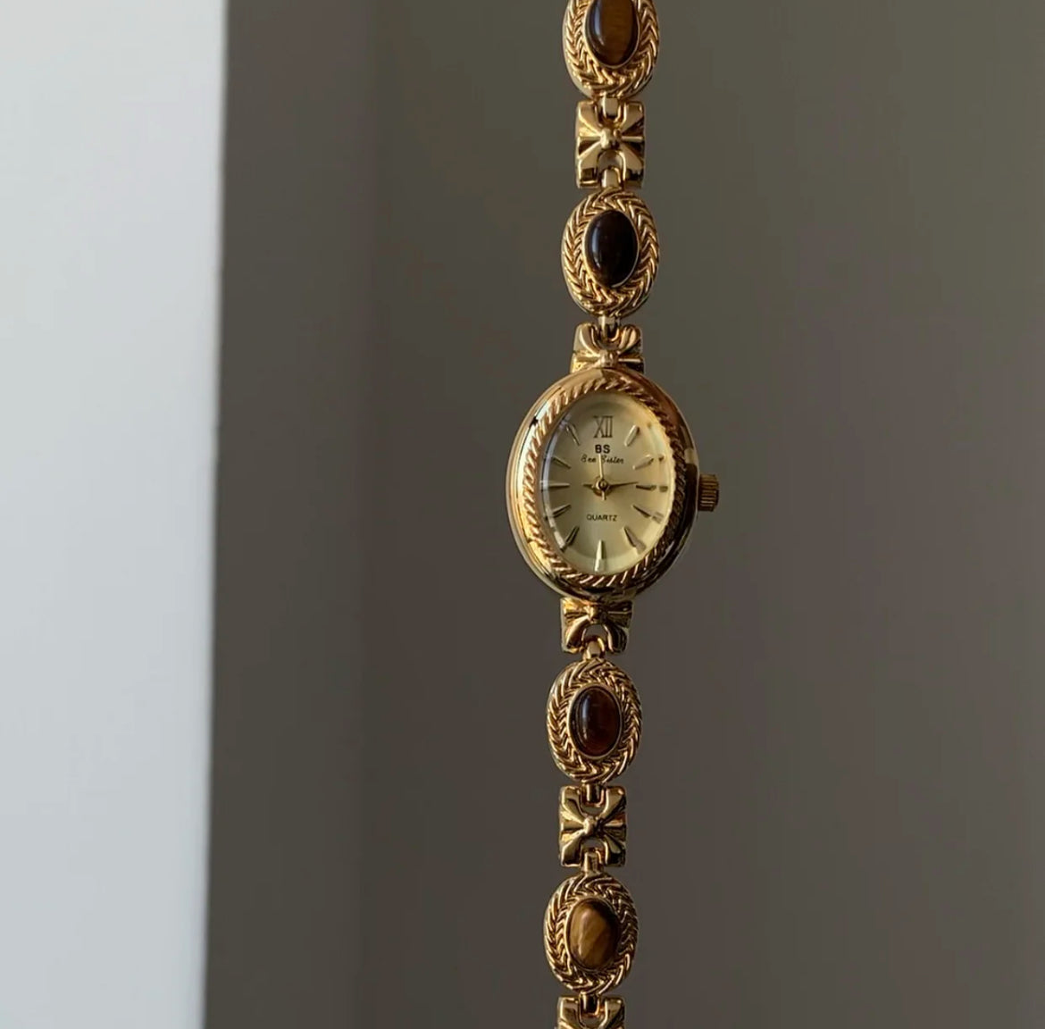 Vintage Natural Tiger’s Eye Stone Bracelet Watch For Woman