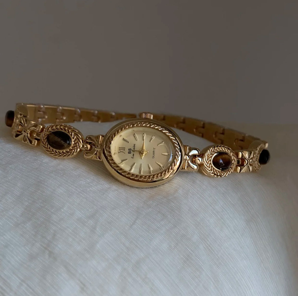Vintage Natural Tiger’s Eye Stone Bracelet Watch For Woman
