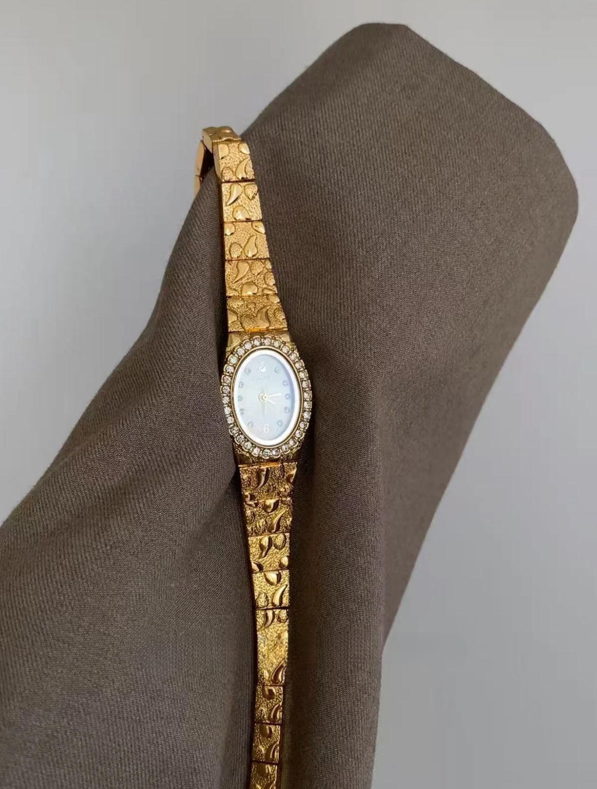 Vintage Diamond Oval Gold-Tone Quartz Watch