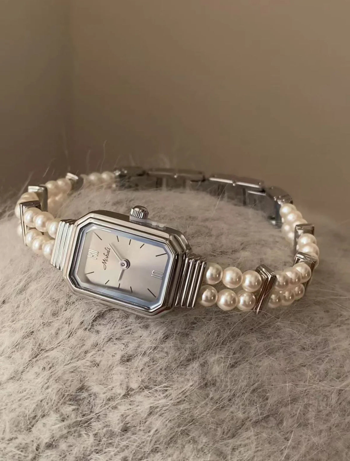 Dainty Mother of Pearl Oval Face Pearl Chain Ladies Watch
