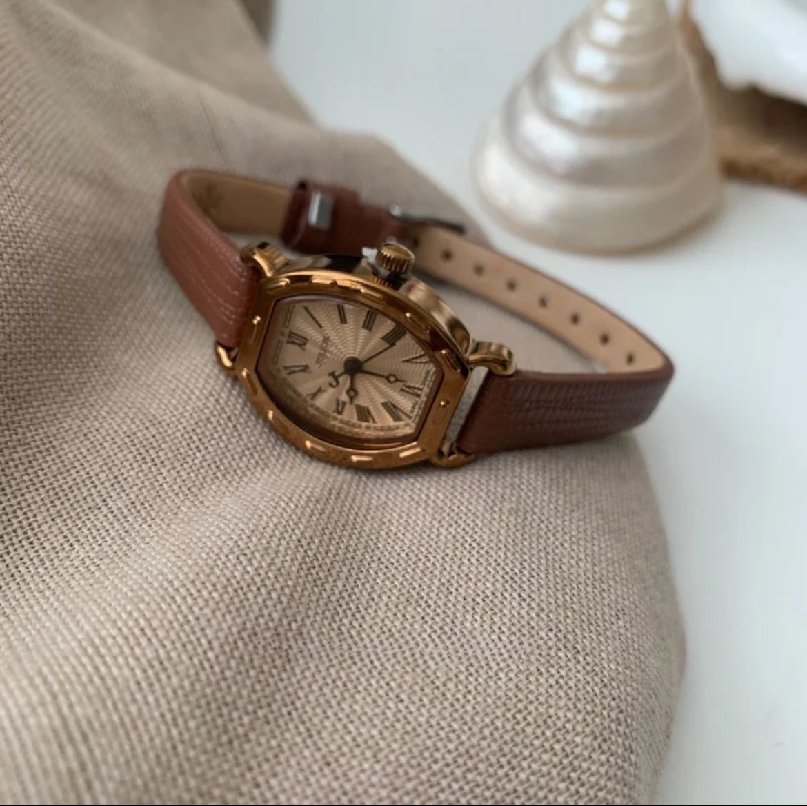 Vintage Dark Gold Leather Ladies Watch