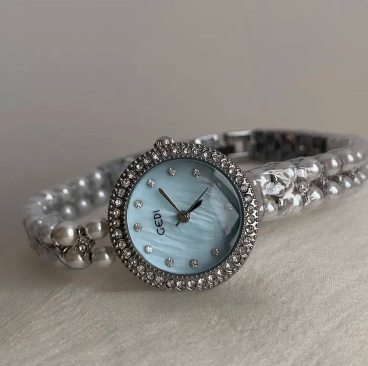 Vintage Blue Dial Series Silver Women's Watch