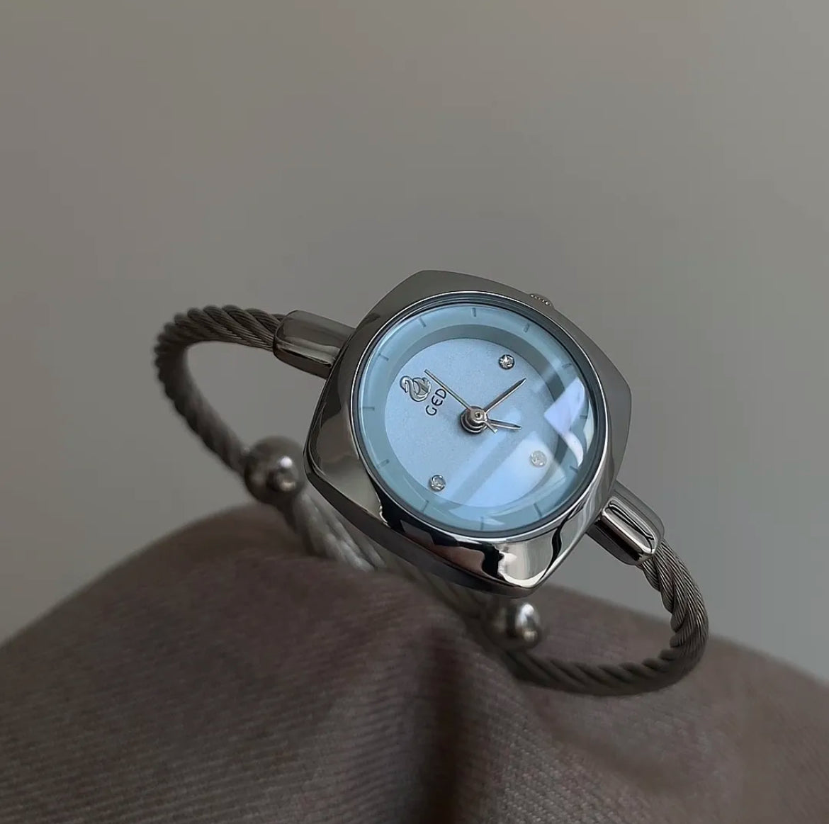 Square Round Women Bracelet Watch