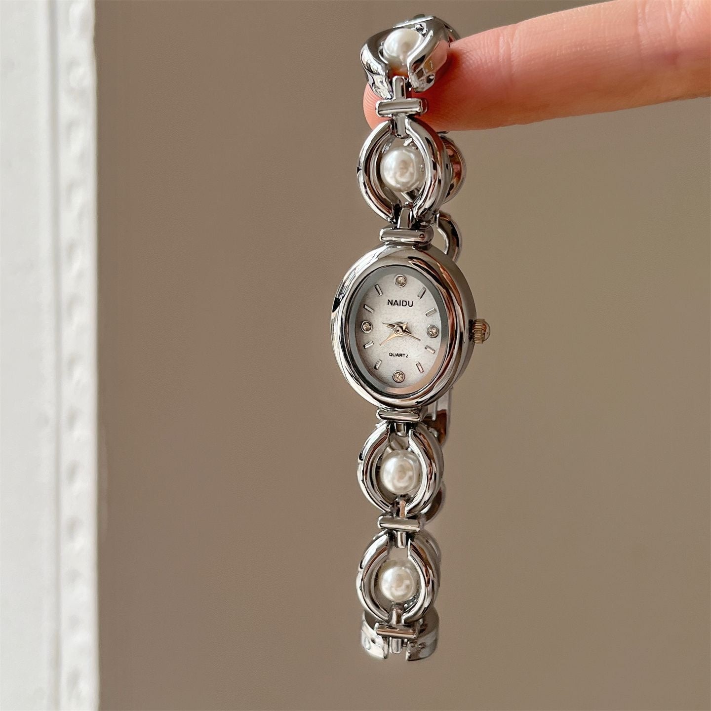 Vintage Pearl Oval Women's Watch