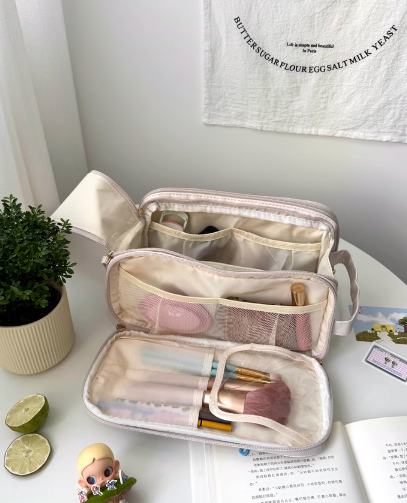 Multifunctional Makeup Bag For Women PU Leather Large Capacity Portable Double Zipper Travel Makeup Brush Toiletries Storage Bag Waterproof