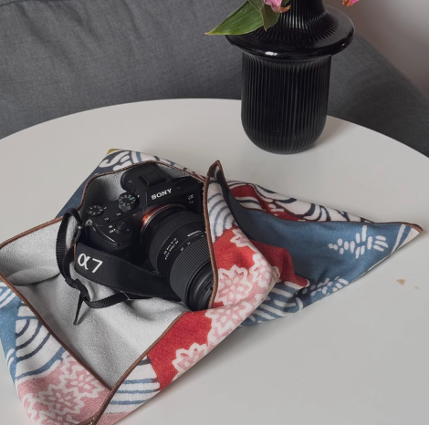 Vintage Self-Adhesive Magic Pocket Makeup bag｜Protect DSLR, Smartphones, Laptops