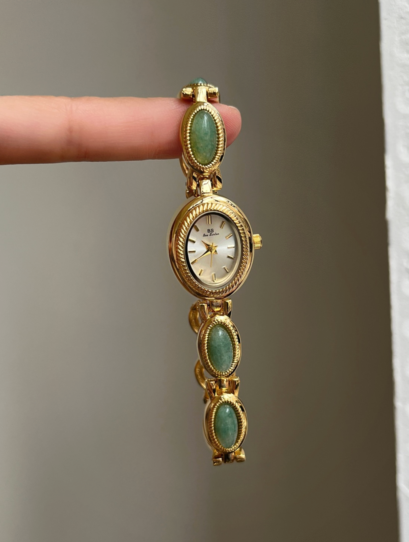 Vintage Style Green Jade Stone Bracelet Watch