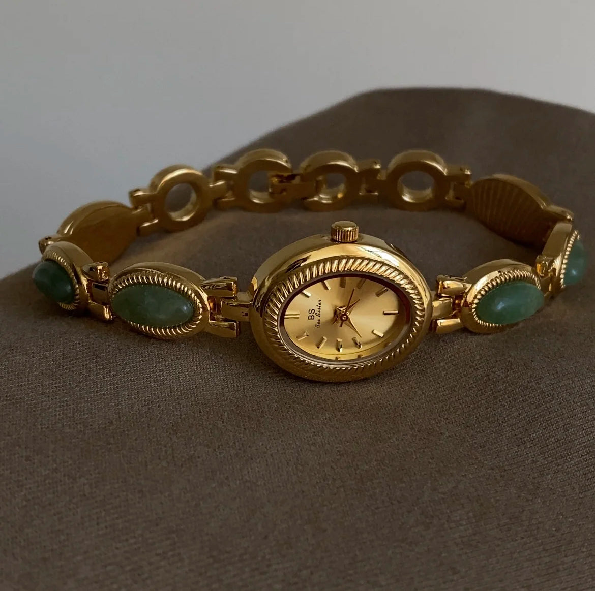 Vintage Style Green Jade Stone Bracelet Watch